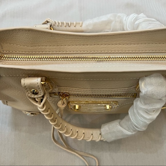 $SOLD$ Cream Genuine Leather handbag with Gold hardware - Picture 8 of 15